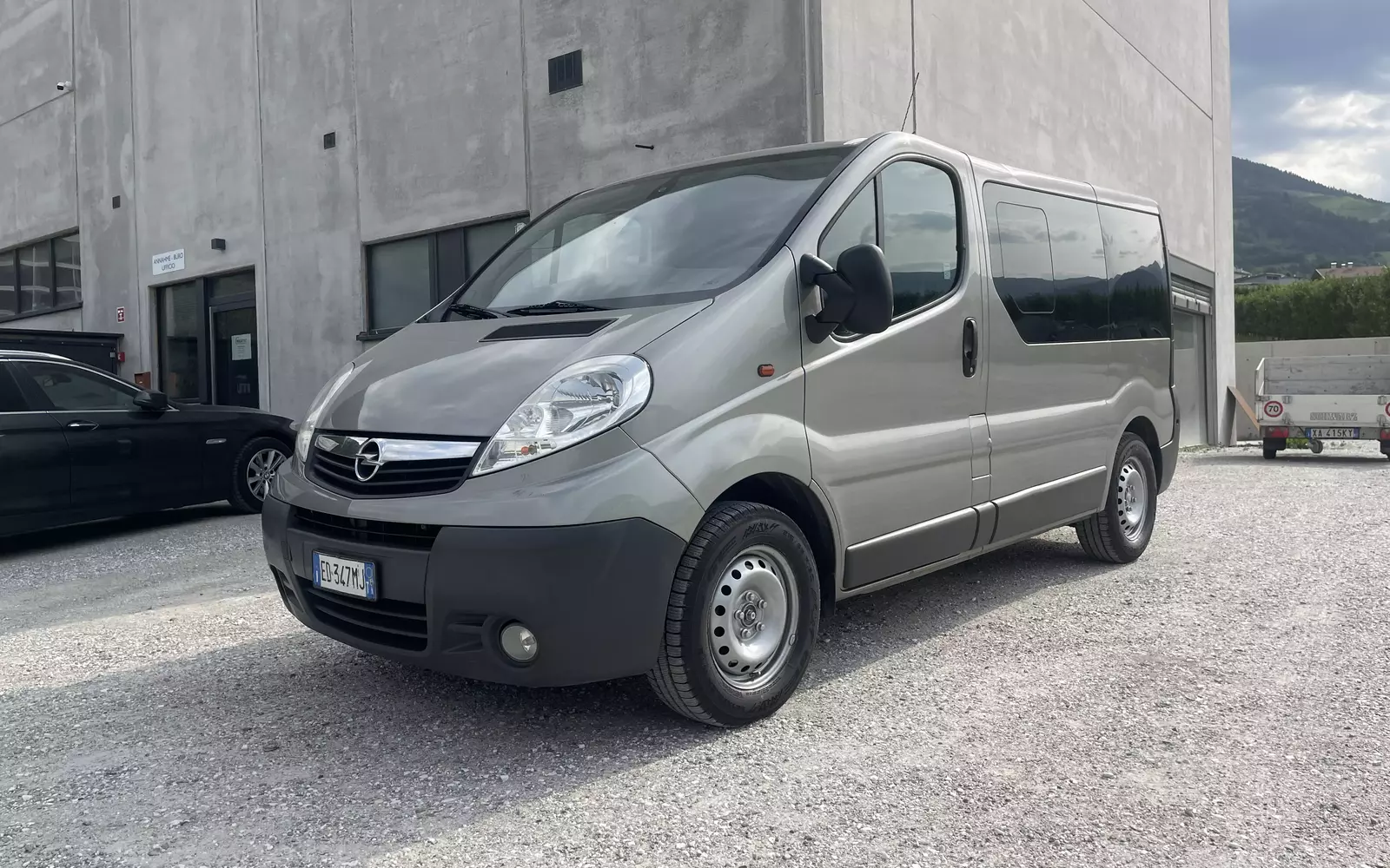 Opel Vivaro 9 Sitzer  2 Zonen Klima