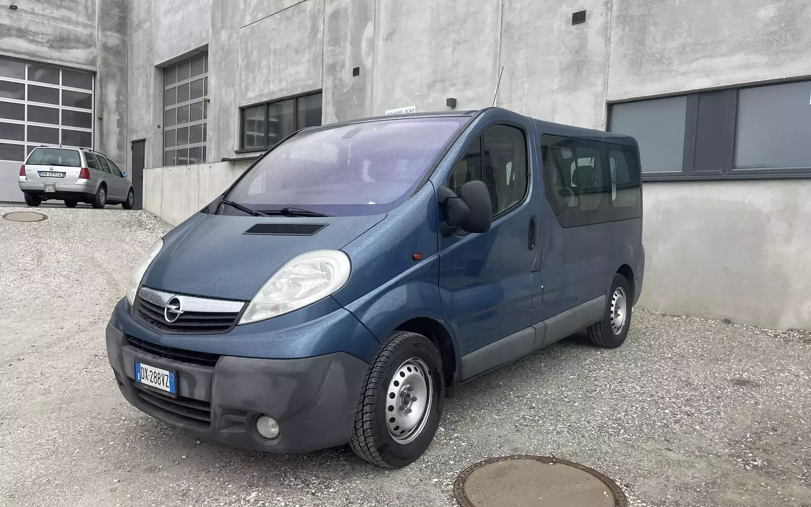 Opel Vivaro  2.5 CDTI 9 Sitzer  2 Zonen Klima